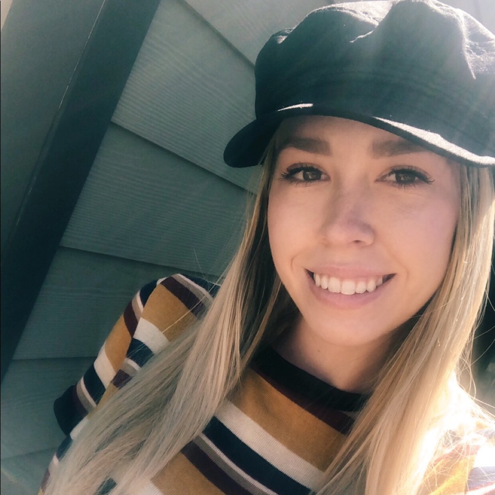 Meet your Posher, Kenzie